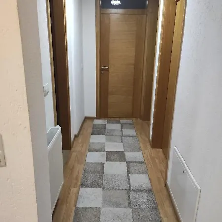 Idana Apartman *