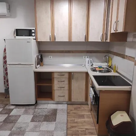 Idana Apartman *